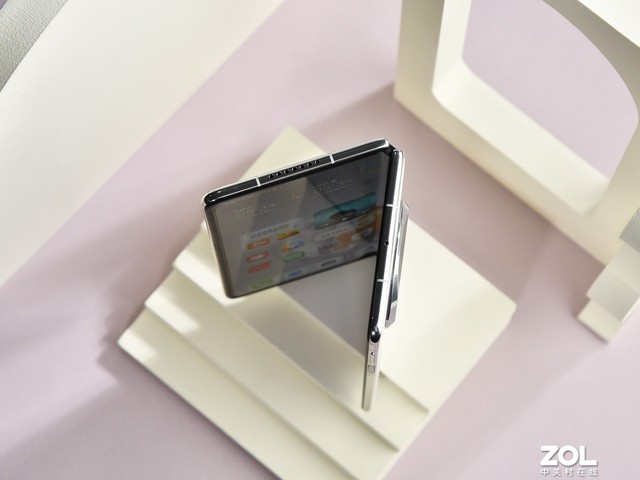 三星Galaxy Z Fold5升级后能否超越华为Mate X3？插图2