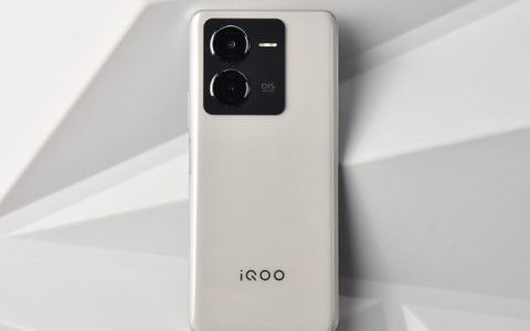 iQOO Z8 full review: 120W flash charging performance small superhero debut